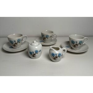 Vintage children’s blue rose design tea cups  saucers creamer sugar dish #M-1369